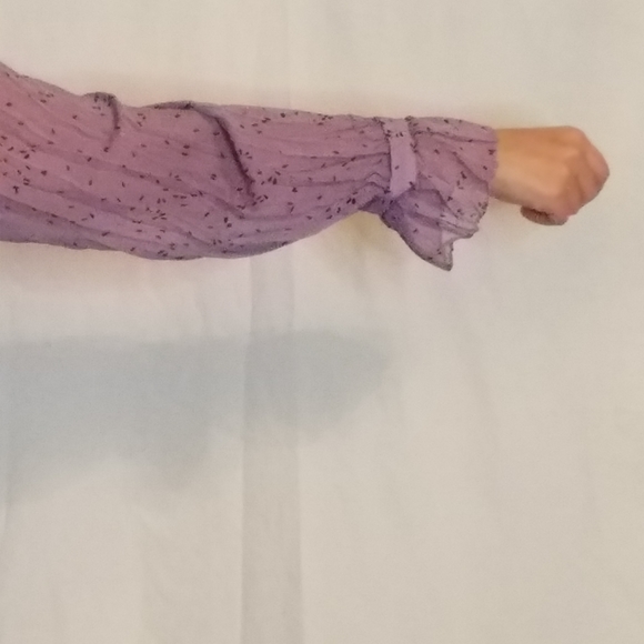 Beautiful dress! - Picture 2 of 7